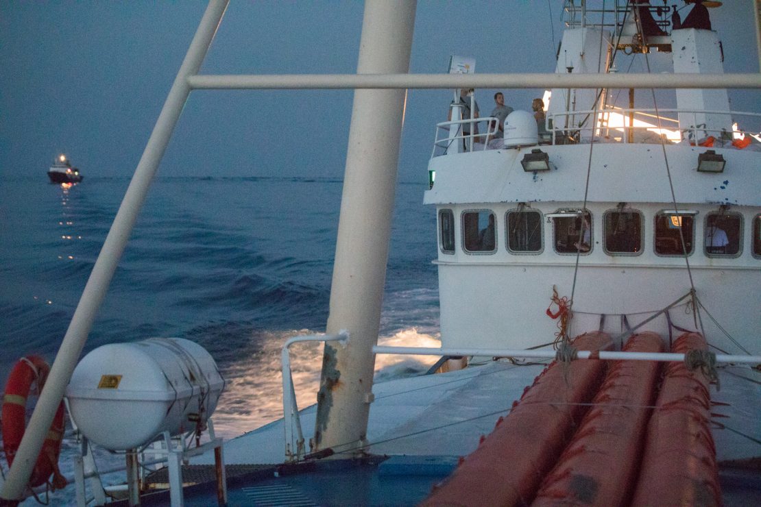 El barco xenófobo y el barco solidario