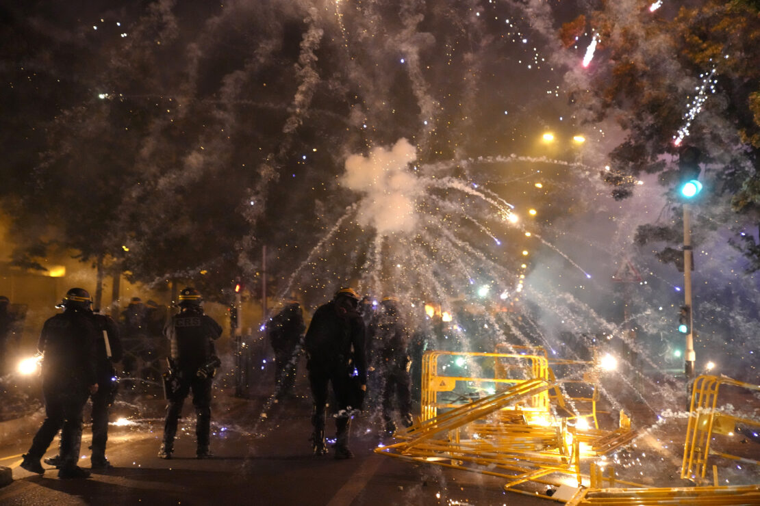 De las grietas en el poder en Rusia al caos en Francia