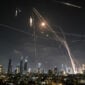 Israel ataca objetivos nucleares en Irán y mata al jefe de la Guardia Revolucionaria