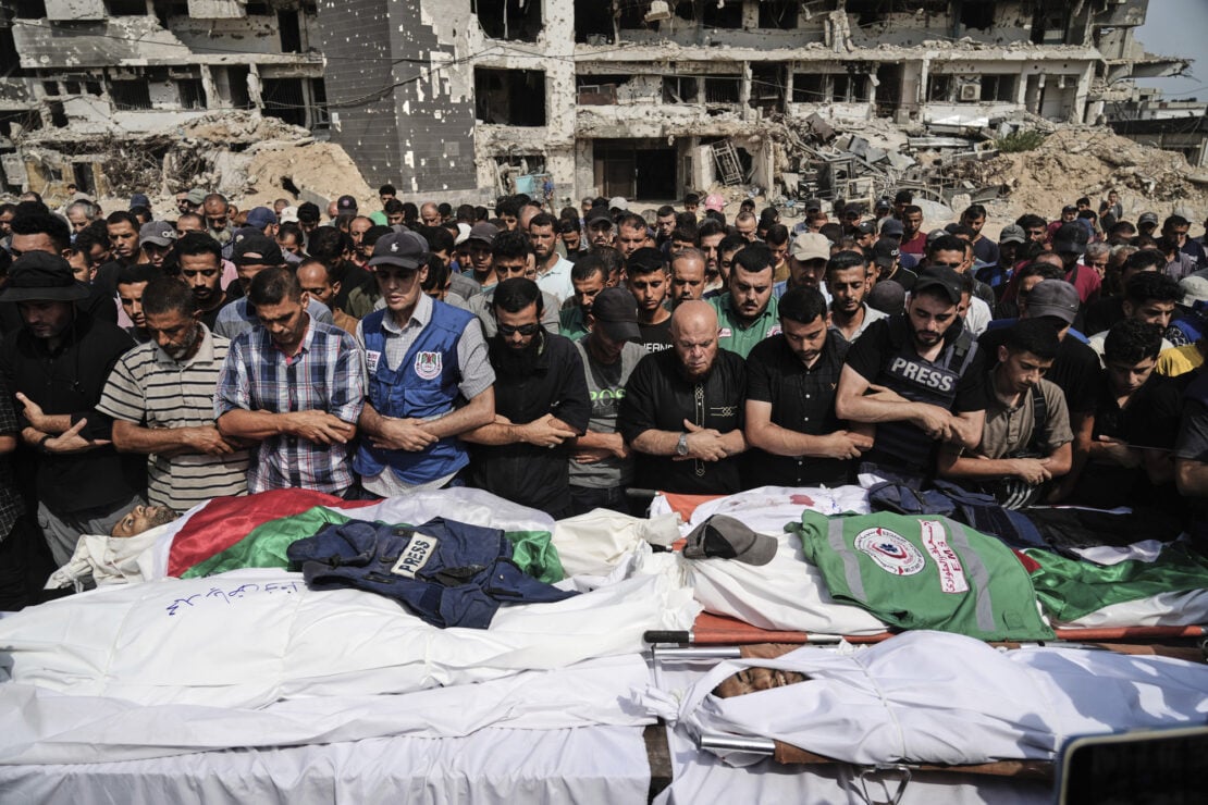 Del avance israelí en Gaza a la muertes en el Mediterráneo diez años después de Aylan