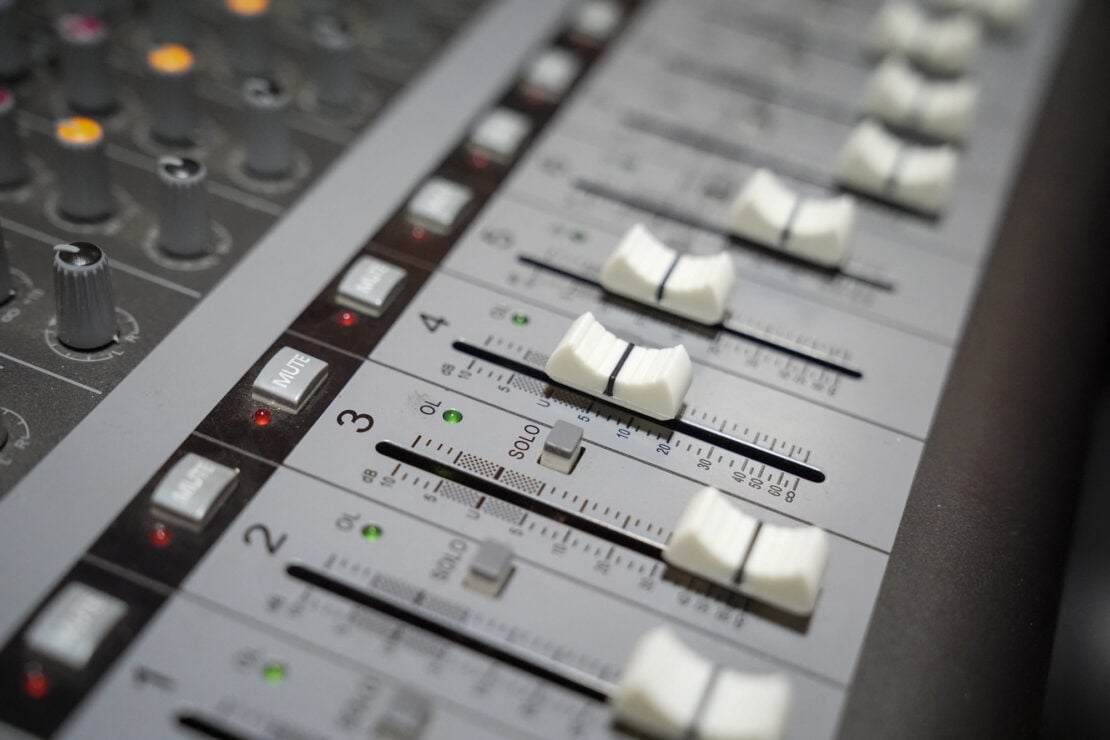 Cinco podcast de 2025 para entender 2026